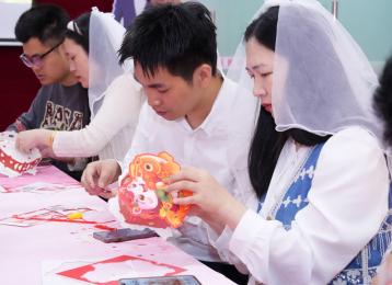 元宵喜结连理，“盐”定今生圆满——茂南区举办2026年元宵节集体颁证仪式